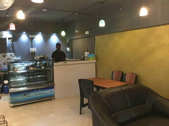 Yava Cafe Lounge