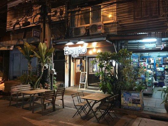 Bistro143