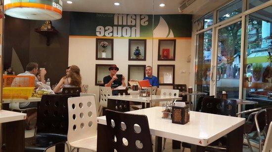 Siam House Cafe Restaurant