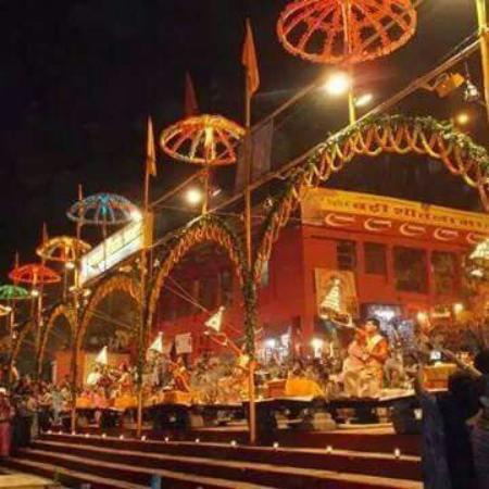 Abhay Varanasi Cruise