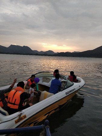 Fateh Sagar Lake