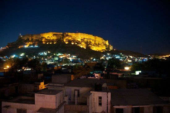 Mama's Roof Top Restaurant