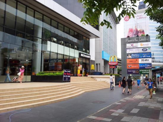 Ploenchit Center