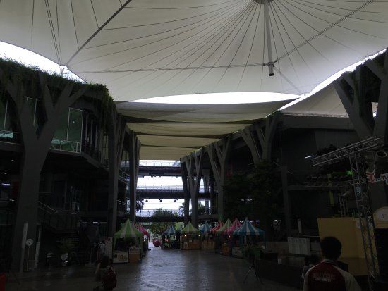 Thanya Park Srinakarin